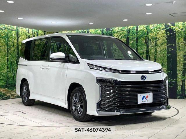 Toyota VOXY HYBRID 2024-03 6674132-16