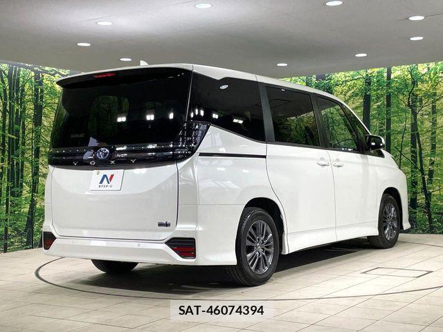 Toyota VOXY HYBRID 2024-03 6674132-17