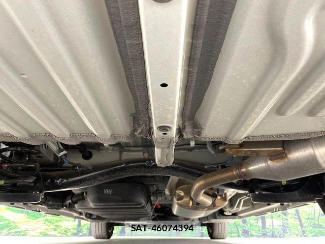 Toyota VOXY HYBRID 2024-03 6674132-19