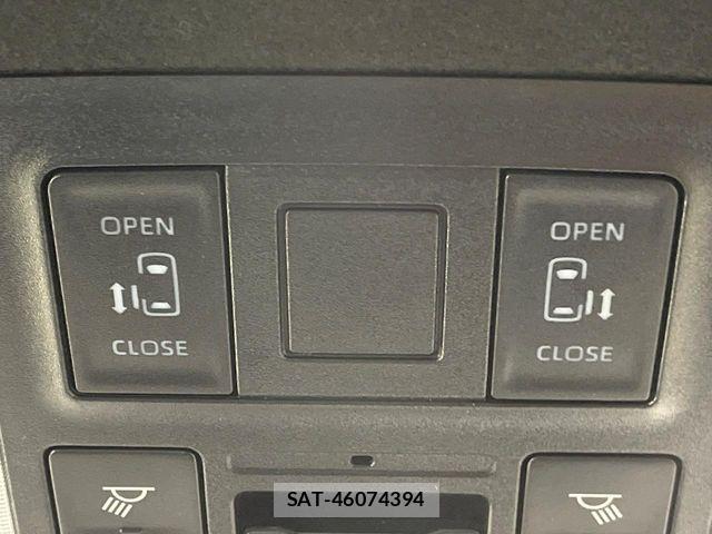 Toyota VOXY HYBRID 2024-03 6674132-5