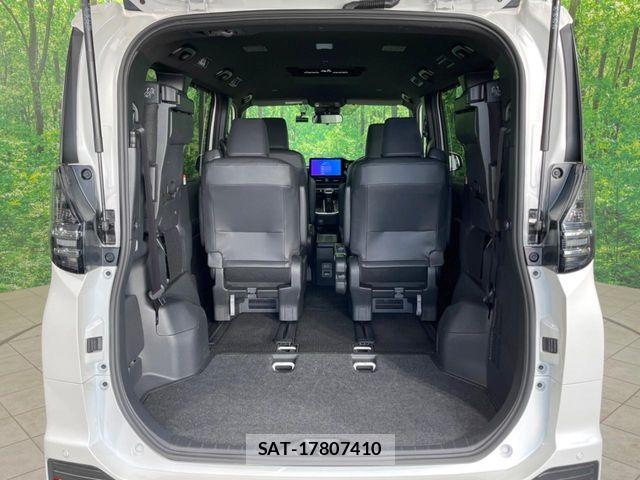 Toyota VOXY HYBRID 2025-10 6674122-10