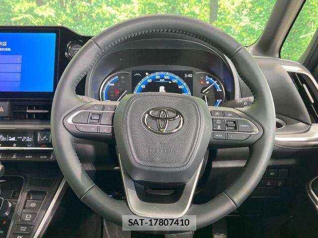 Toyota VOXY HYBRID 2025-10 6674122-11