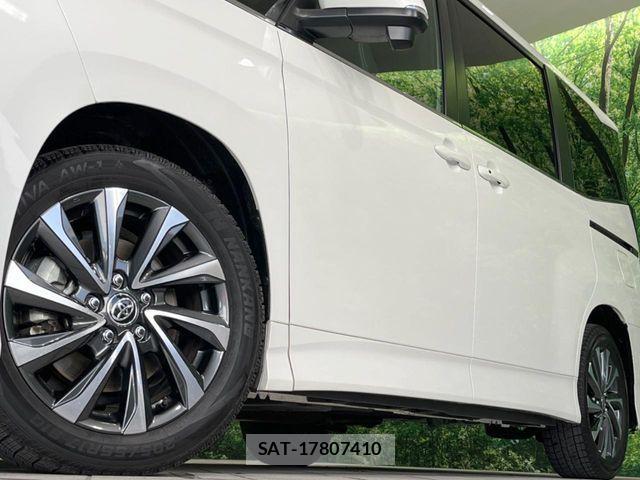 Toyota VOXY HYBRID 2025-10 6674122-13