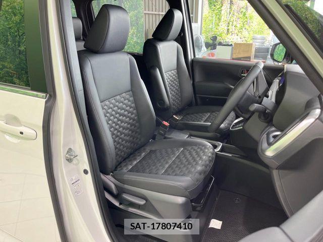 Toyota VOXY HYBRID 2025-10 6674122-7