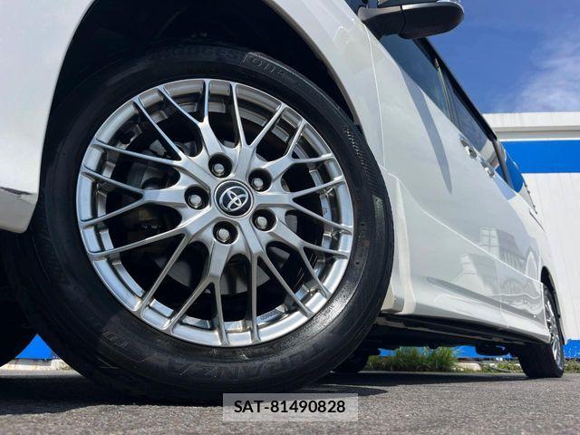 Toyota VOXY HYBRID 2020-11 6678748-14