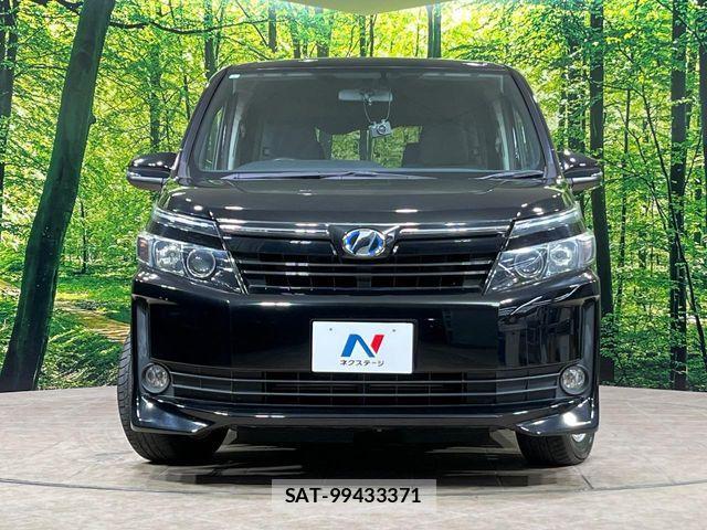 Toyota VOXY HYBRID 2015-03 6678765-14