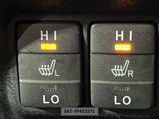 Toyota VOXY HYBRID 2015-03 6678765-6