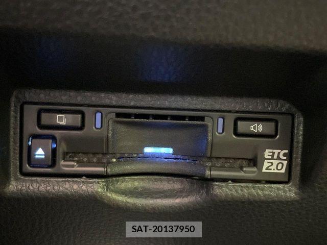Toyota VOXY HYBRID 2025-10 6678729-6