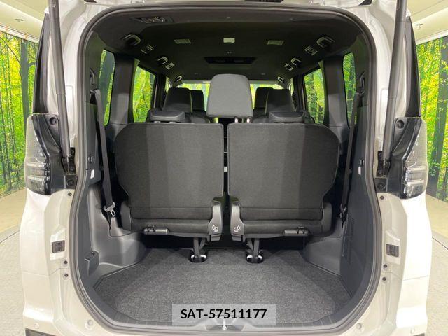 Toyota VOXY HYBRID 2026-04 6678716-10