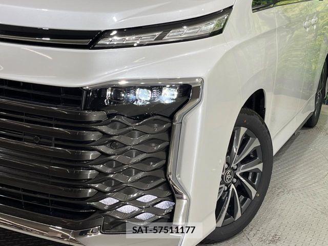 Toyota VOXY HYBRID 2026-04 6678716-12