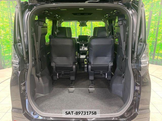 Toyota VOXY HYBRID 2024-11 6678723-11