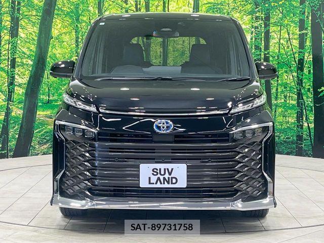 Toyota VOXY HYBRID 2024-11 6678723-15