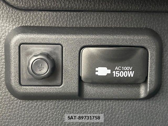 Toyota VOXY HYBRID 2024-11 6678723-7
