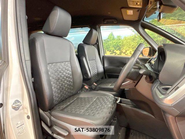 Toyota VOXY HYBRID 2023-12 6678728-7