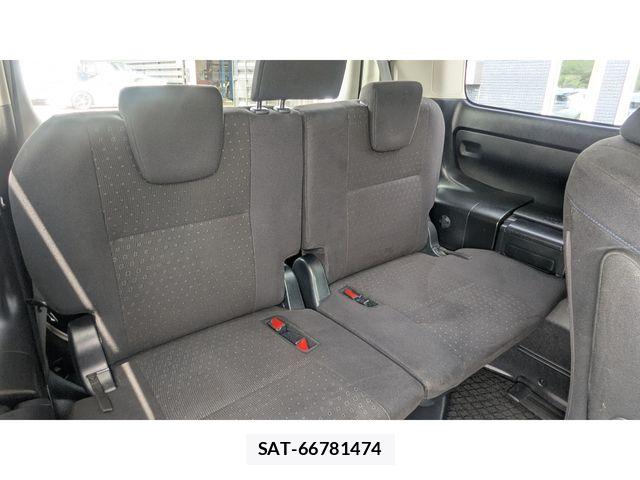 Toyota VOXY HYBRID 2015-01 6678768-11