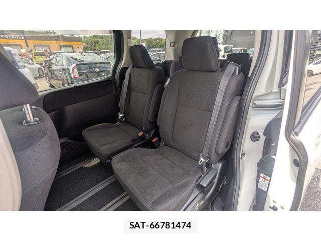 Toyota VOXY HYBRID 2015-01 6678768-13