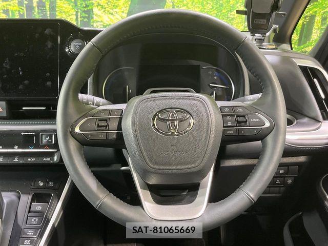 Toyota VOXY HYBRID 2024-07 6678732-11