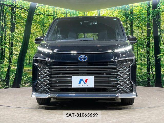 Toyota VOXY HYBRID 2024-07 6678732-13
