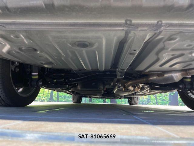 Toyota VOXY HYBRID 2024-07 6678732-18