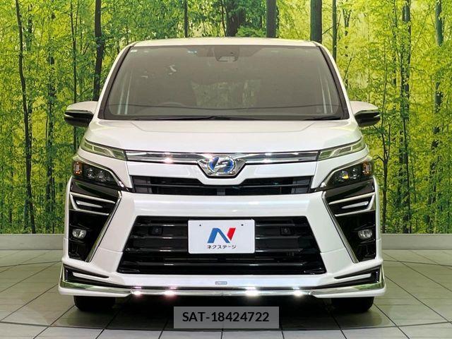 Toyota VOXY HYBRID 2019-05 6678753-14