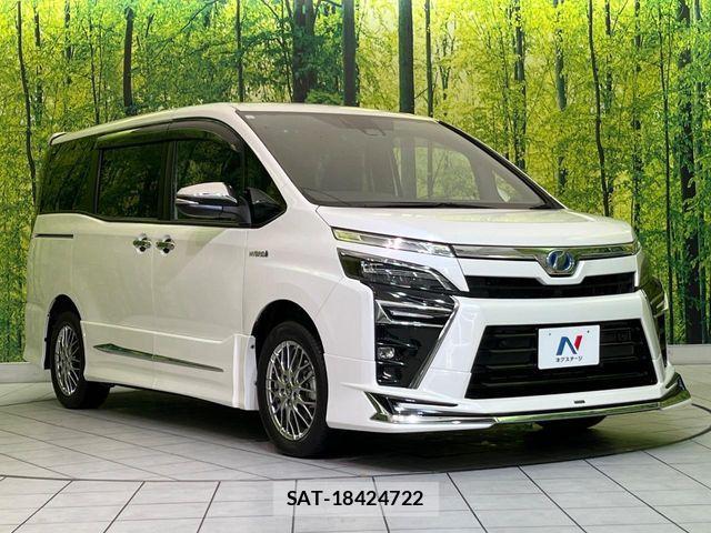 Toyota VOXY HYBRID 2019-05 6678753-16
