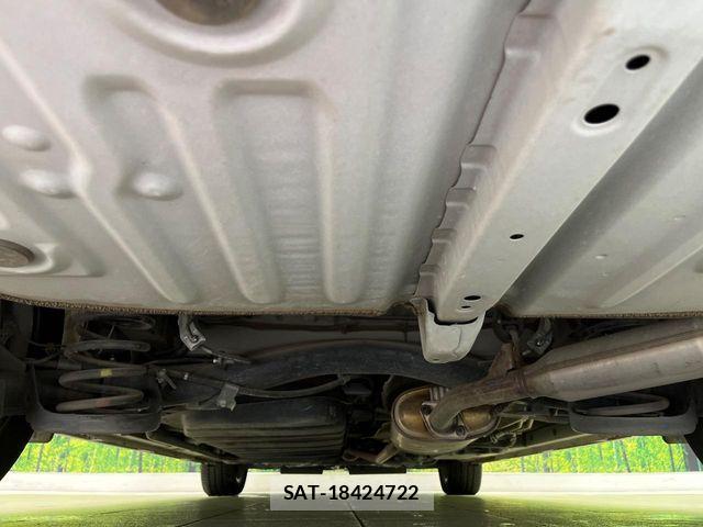 Toyota VOXY HYBRID 2019-05 6678753-19