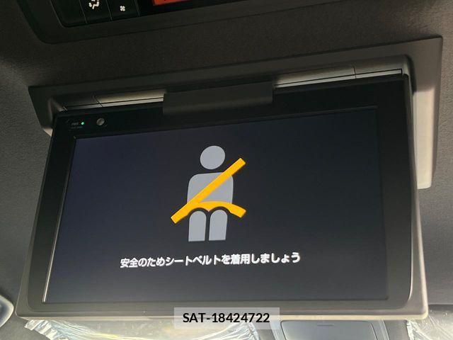 Toyota VOXY HYBRID 2019-05 6678753-3