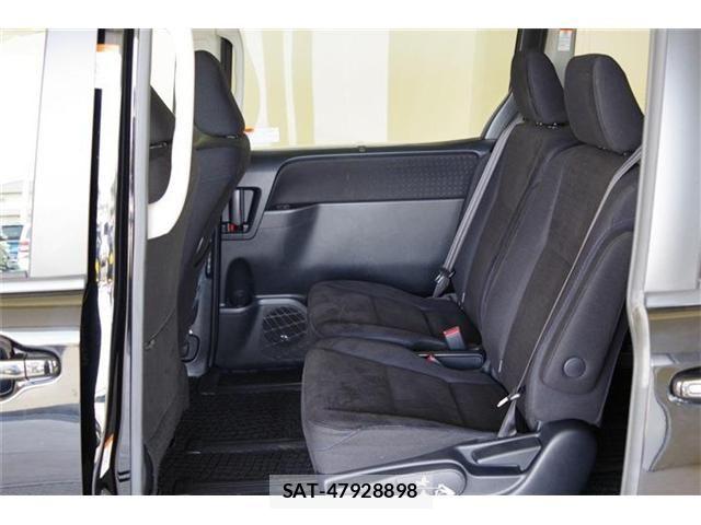 Toyota VOXY HYBRID 2016-02 6678760-18