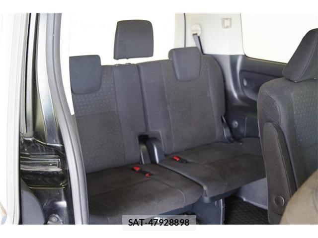 Toyota VOXY HYBRID 2016-02 6678760-20