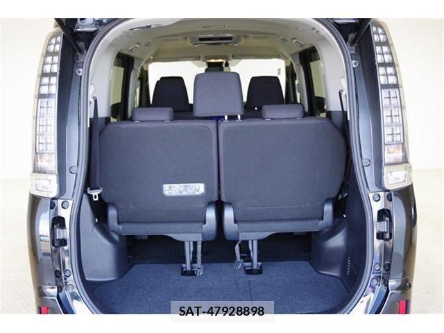Toyota VOXY HYBRID 2016-02 6678760-21