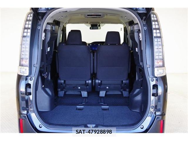 Toyota VOXY HYBRID 2016-02 6678760-22