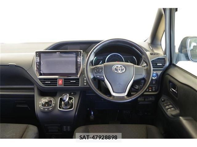 Toyota VOXY HYBRID 2016-02 6678760-25