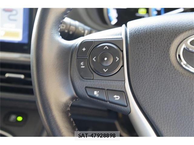 Toyota VOXY HYBRID 2016-02 6678760-27