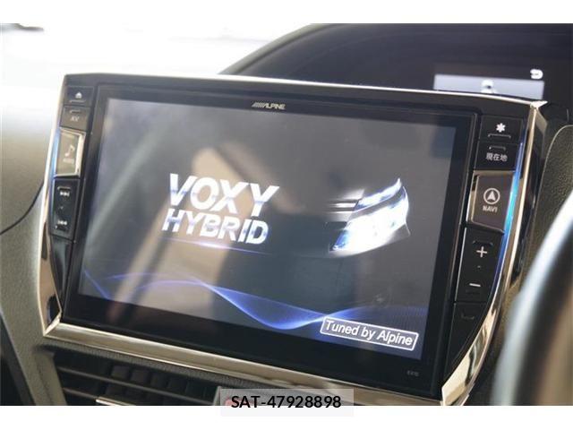 Toyota VOXY HYBRID 2016-02 6678760-2