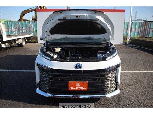 Toyota VOXY HYBRID 2025-07 6678746-28