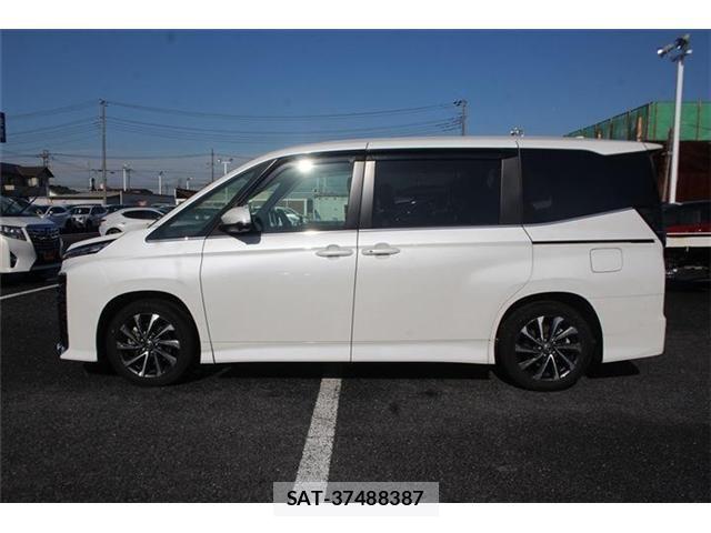 Toyota VOXY HYBRID 2025-07 6678746-6
