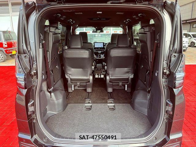 Toyota VOXY HYBRID 2022-12 6678745-21