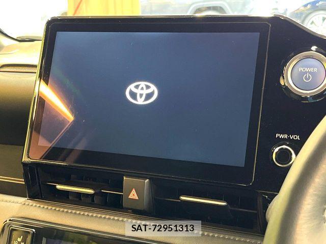 Toyota VOXY HYBRID 2023-07 6678733-3