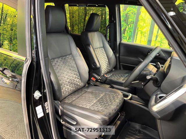 Toyota VOXY HYBRID 2023-07 6678733-8