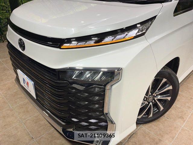 Toyota VOXY HYBRID 2026-02 6678718-12
