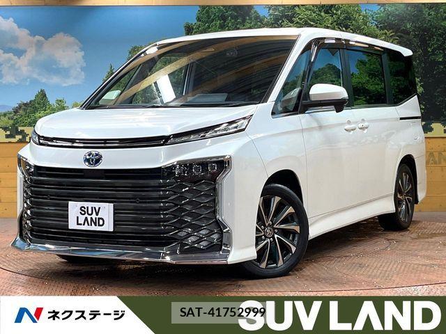 Toyota VOXY HYBRID 2023-08 6678731-0