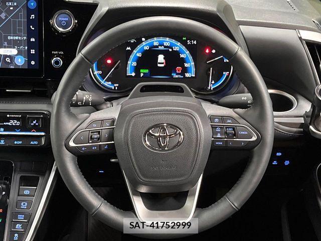 Toyota VOXY HYBRID 2023-08 6678731-12