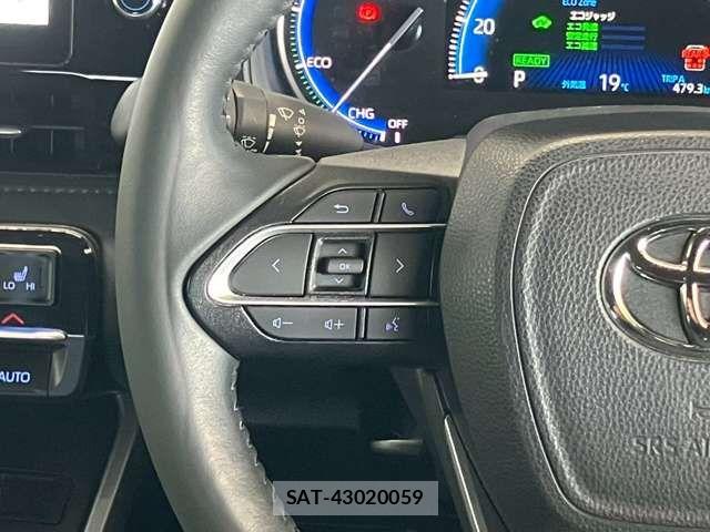 Toyota VOXY HYBRID 2022-10 6678747-9