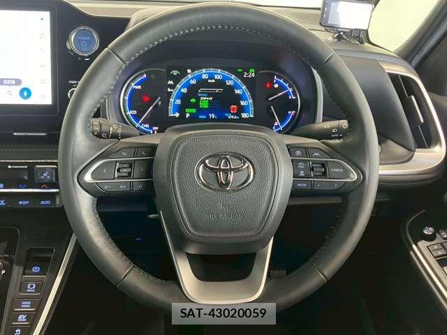 Toyota VOXY HYBRID 2022-10 6678747-13