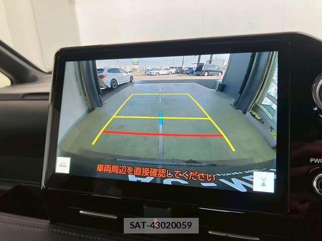 Toyota VOXY HYBRID 2022-10 6678747-5