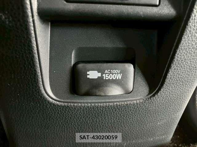 Toyota VOXY HYBRID 2022-10 6678747-8