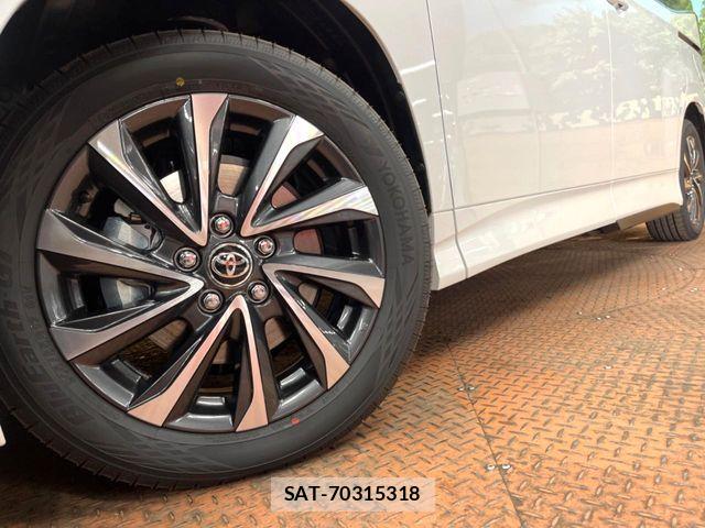 Toyota VOXY HYBRID 2026-04 6678713-12
