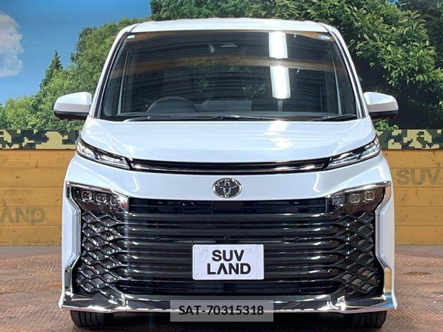 Toyota VOXY HYBRID 2026-04 6678713-13