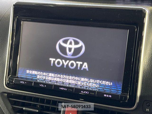 Toyota VOXY HYBRID 2015-03 6678764-5