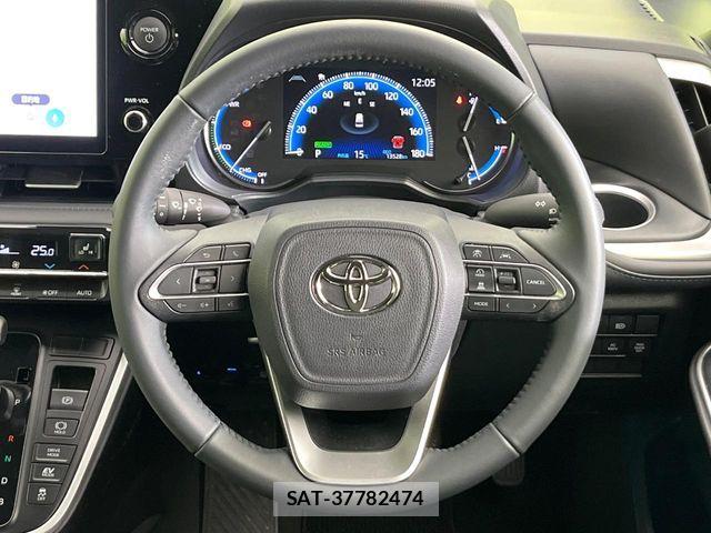 Toyota VOXY HYBRID 2025-10 6678724-10